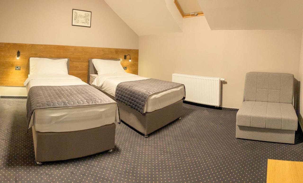 Bed and Breakfast Industrial Belisce Esterno foto